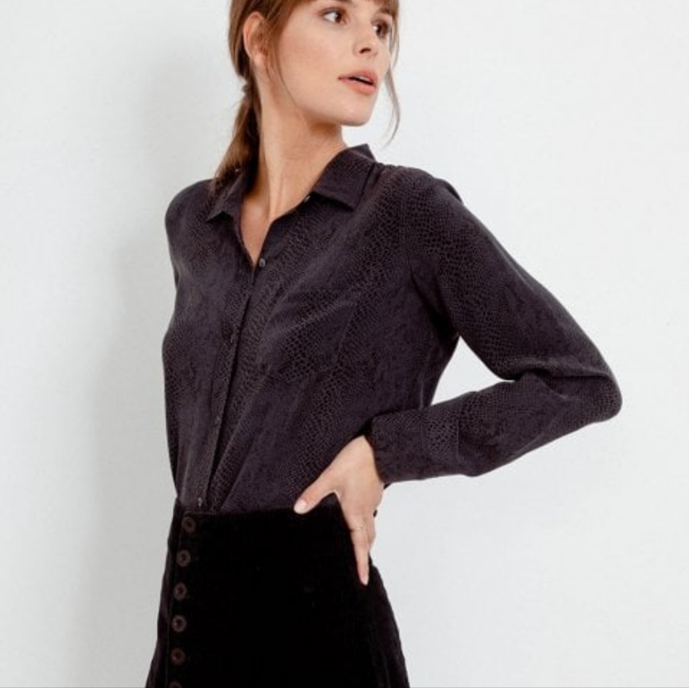 Rails Kate Cobra Snakeskin 100% Silk Shirt Blouse Black Grey S